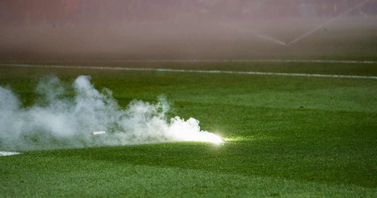 Football. Ligue 2 : arrêté par un jet de fumigène, le match Bastia-Red Star donné perdu par le club corse