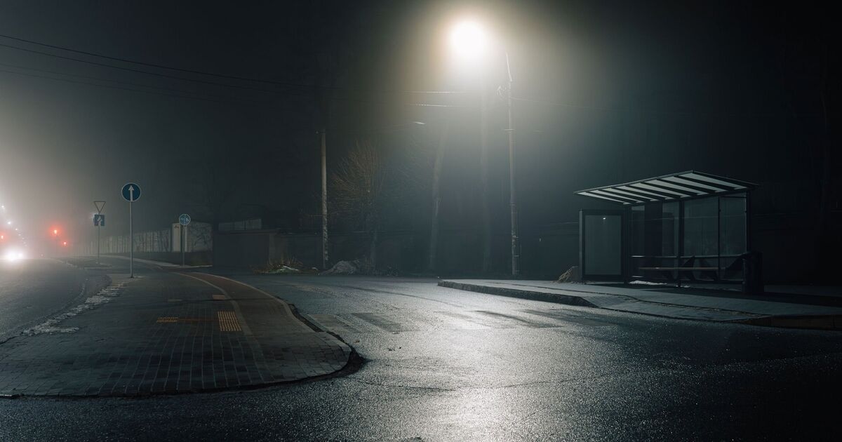 Eine der „am meisten von Geistern heimgesuchten“ Straßen Großbritanniens, auf der Autofahrer ein „Mädchen in Weiß“ gesehen haben