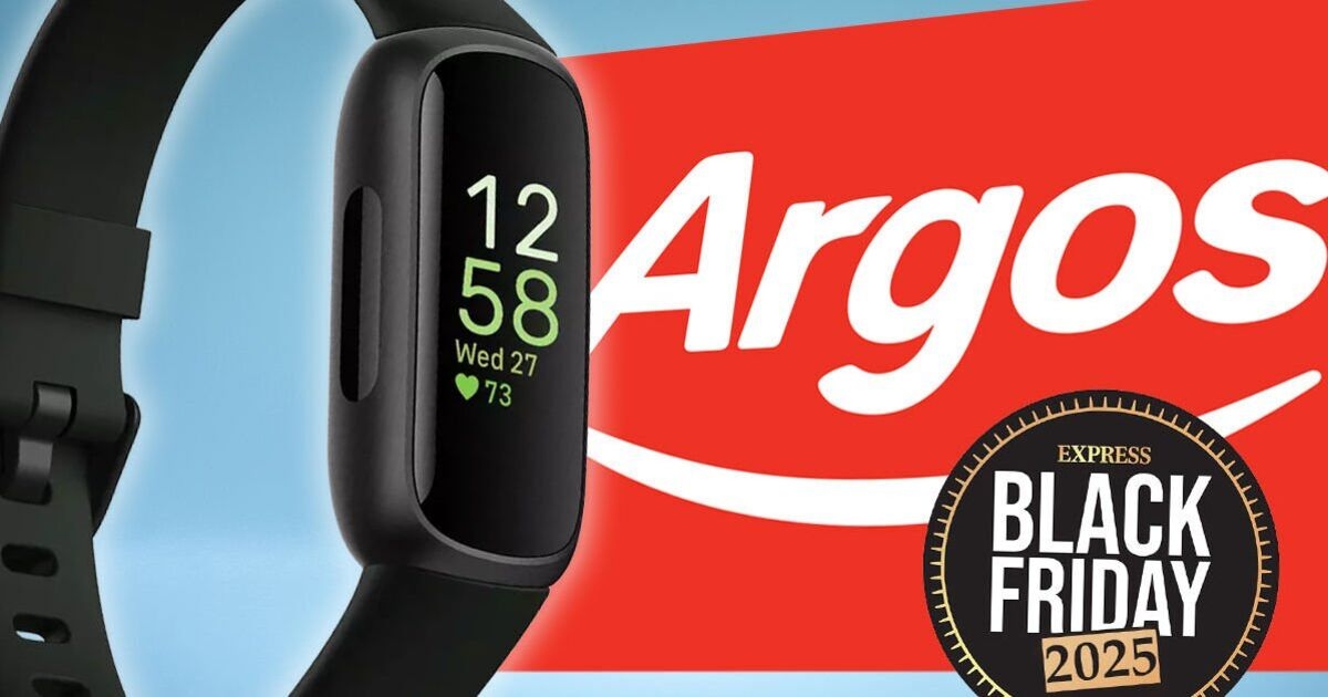 Los clientes de Argos se apresuran a comprar el último Fitbit por menos de 60 libras.