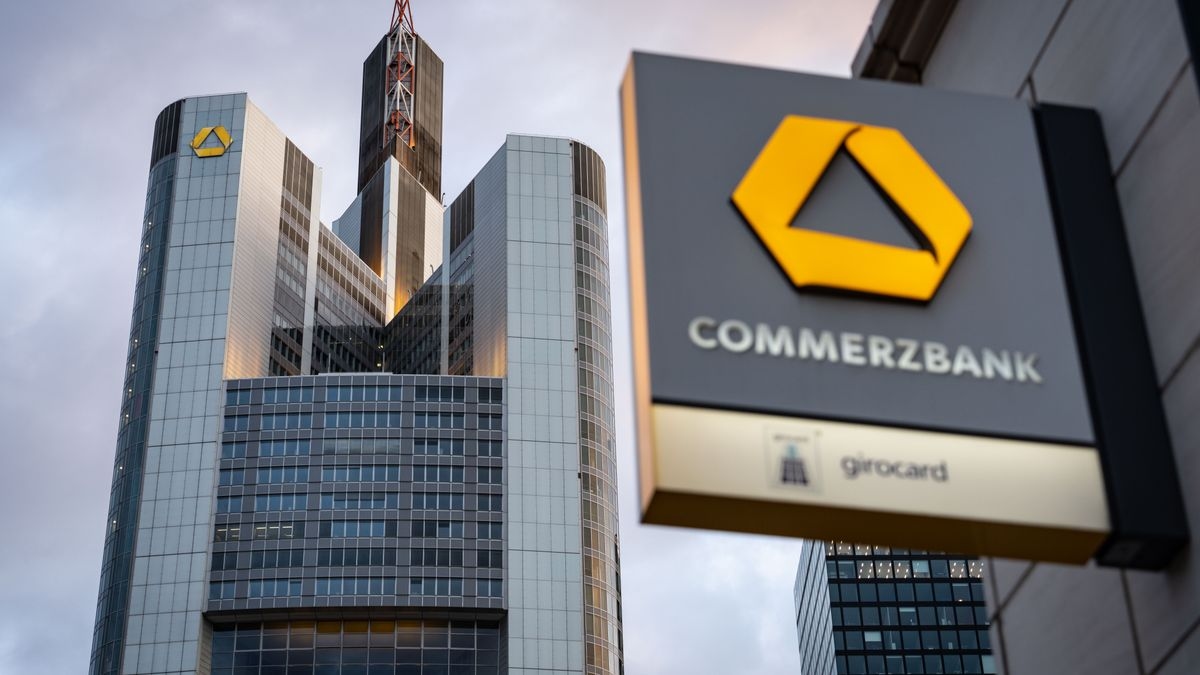 Commerzbank: Commerzbank Kulesi'nden olası bir taşınma hakkında görüşmeler sürüyor