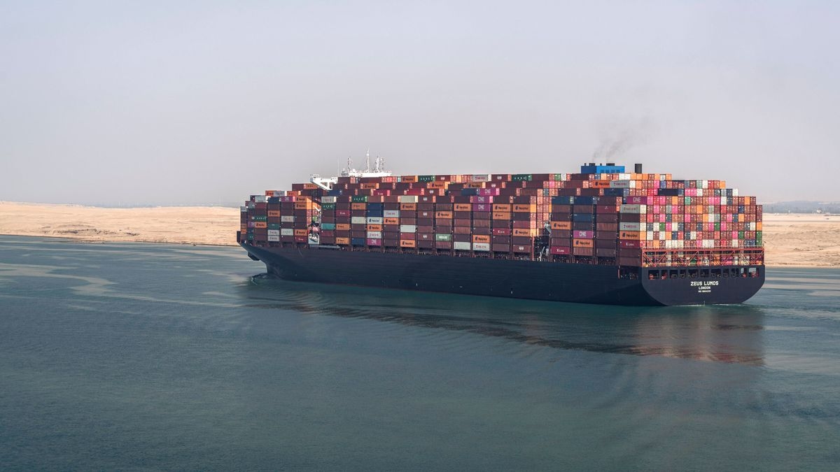 Hapag-Lloyd blijft weg van het Suezkanaal
