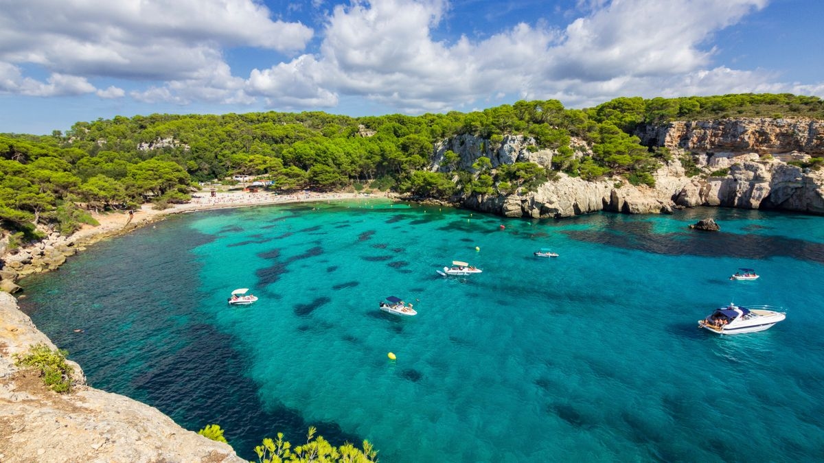 Urlaub und arbeiten auf Menorca: Die besten Workation-Tipps