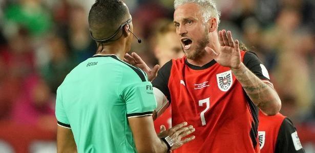 Por que Áustria x Argélia é jogo em que vitória pode ser o pior resultado