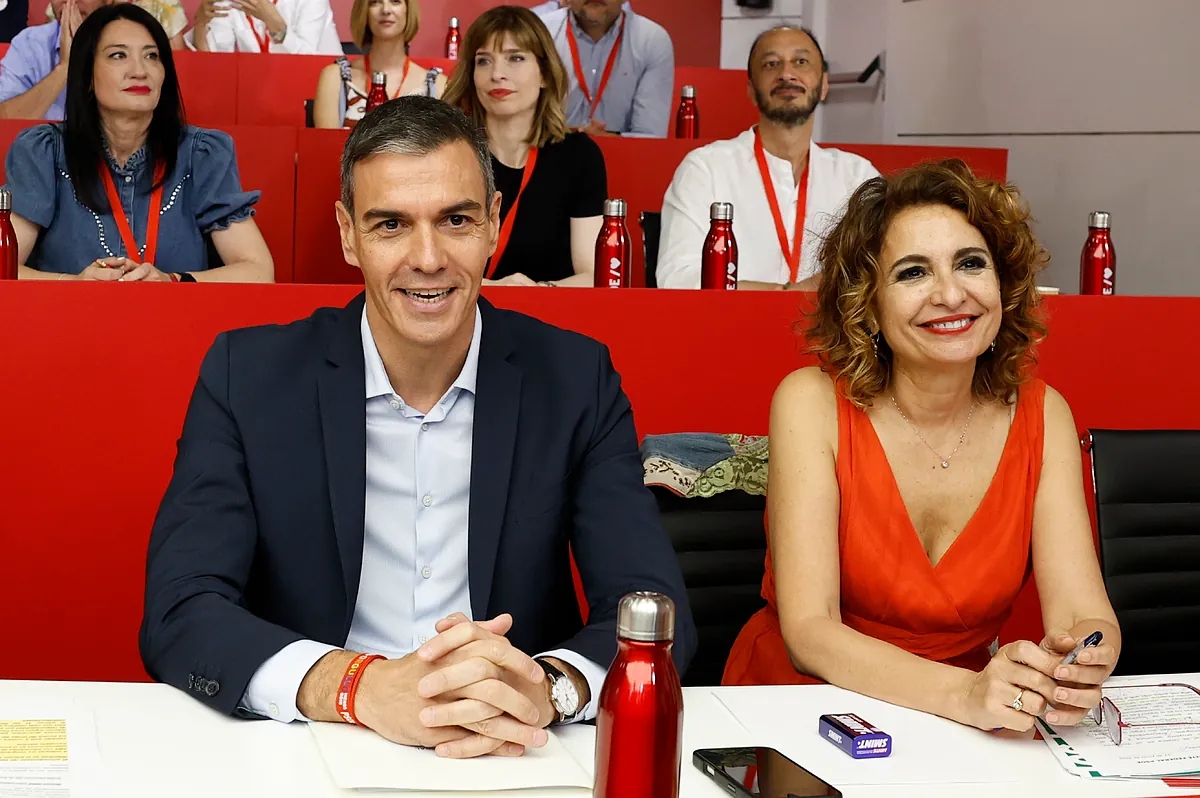Montero se saltó en su último año la regla de gasto más que ninguna otra administración al subirlo un 8%, según la propia Hacienda