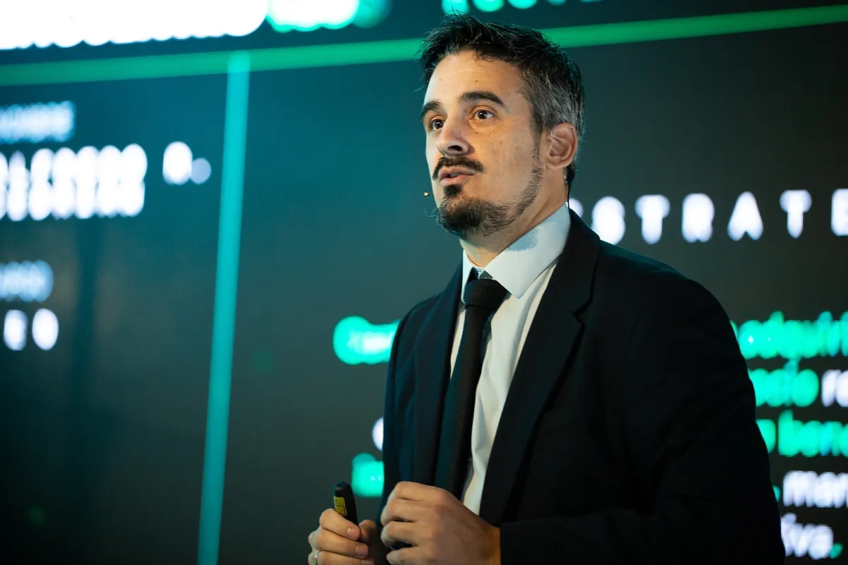 Cuatroochenta satışlarını %31 oranında artırdı ve %89 daha fazla kazandı