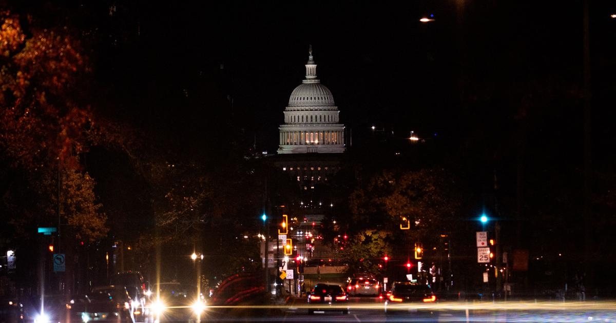 Zamknięcie rządu, Indie, Nicolas Sarkozy i Nagroda Bookera: wiadomości wieczoru