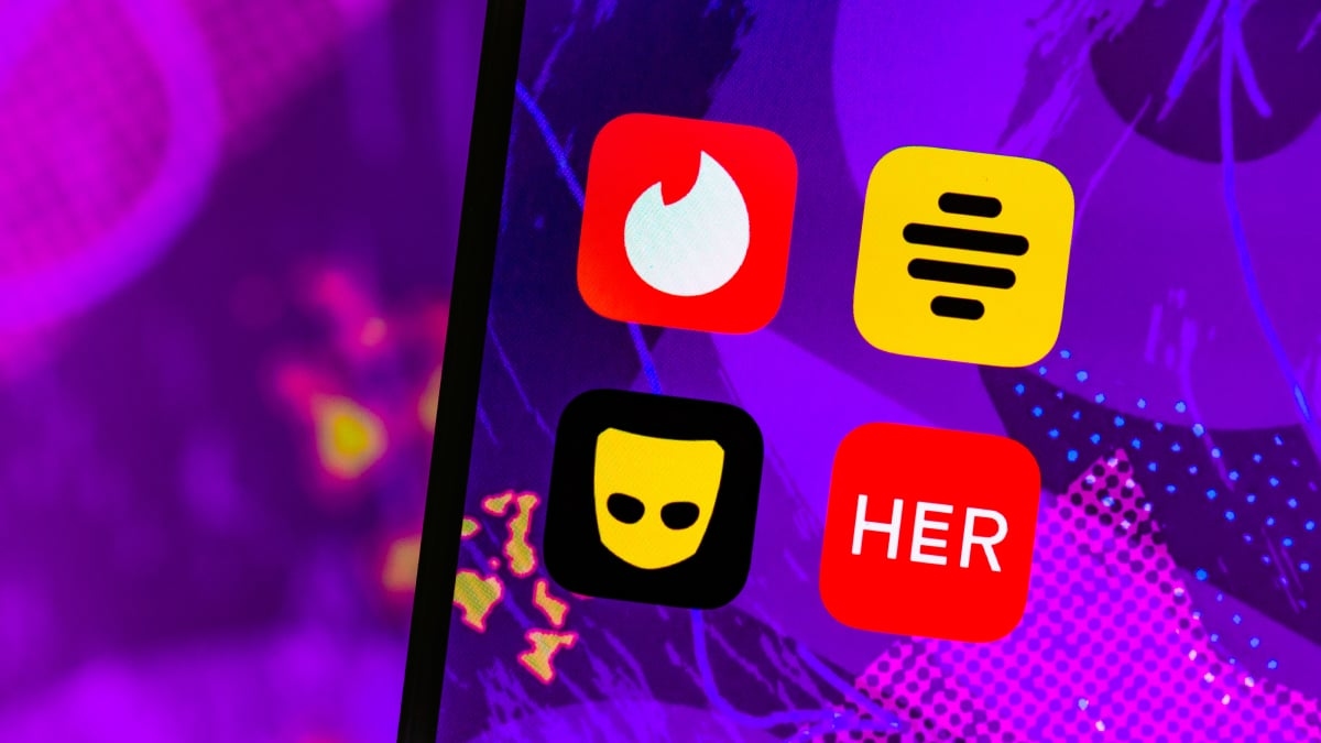 Free hookup app accounts: Comparing AdultFriendFinder, Tinder, Grindr, and more