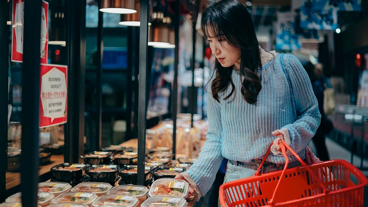 Zwei weitere Todesfälle und sieben weitere Erkrankungen wurden bei einem tödlichen Ausbruch im Zusammenhang mit Fertiggerichten aus Nudeln gemeldet.