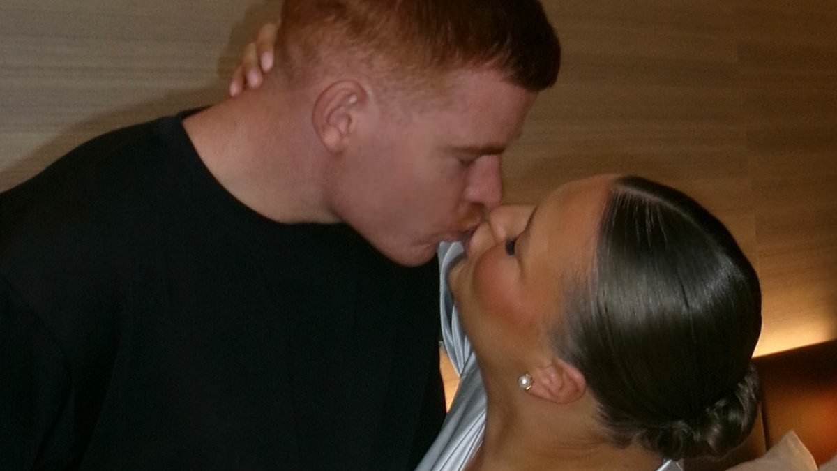 Futbol WAG, özel bir dedektif tutmak istemesinin korkunç nedenini ve düğününü mahveden saldırının korkunç etkilerini açıklıyor