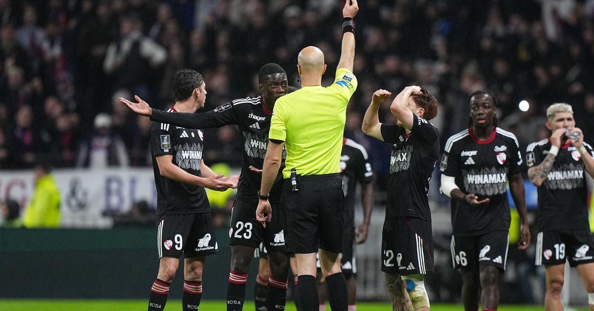 Ligue 1 : quatre matchs de suspension pour Doukouré, qui a (gravement) blessé le Lyonnais Fofana