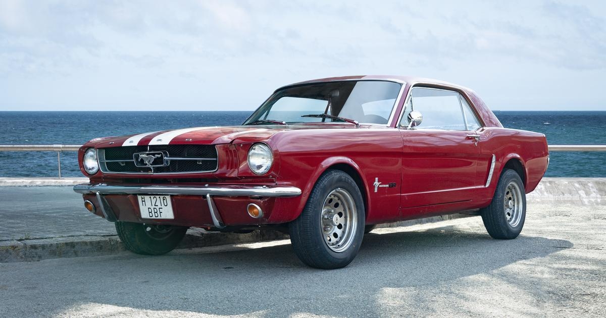 Quiz: Only a true car enthusiast will be able to recognize these vintage cars.