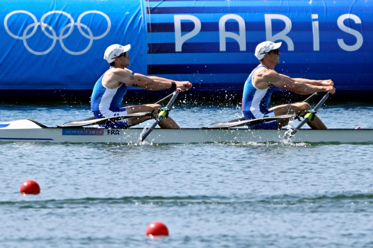 "The business model of athletes relies on social media": sports communication disrupted by the internet