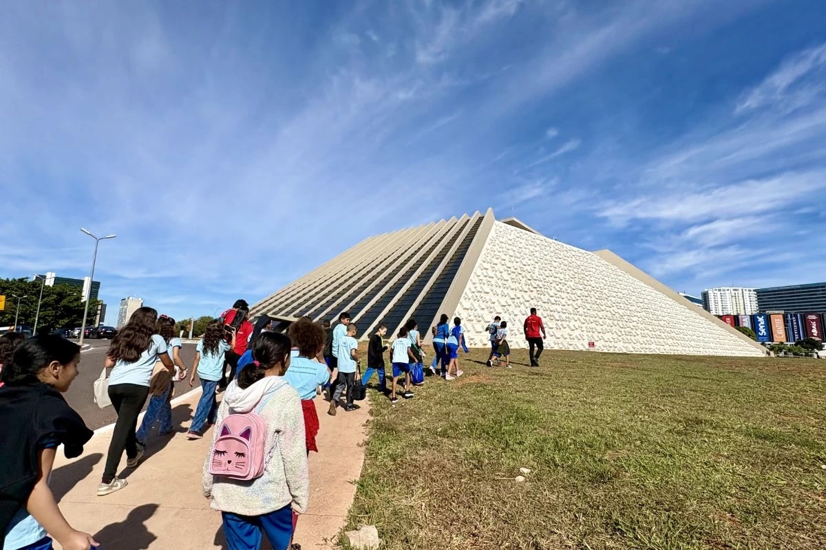 Constelações Contemporâneas: o lugar perfeito para uma pausa cultural