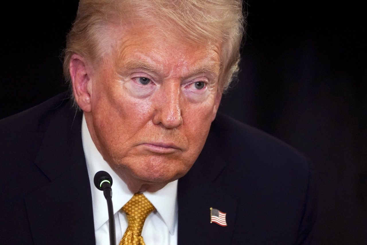 Donald Trump suspende las negociaciones comerciales con Canadá