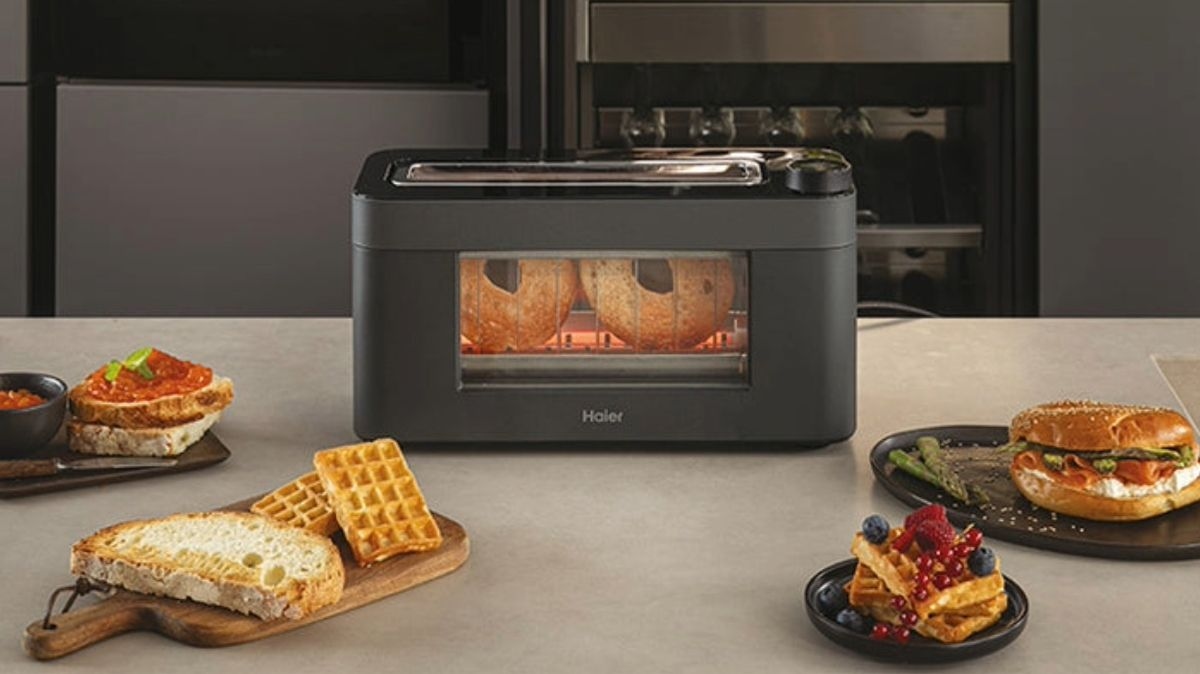 'Modern' toaster that cooks pizza is 50% off and 'giving premium kitchen vibes'