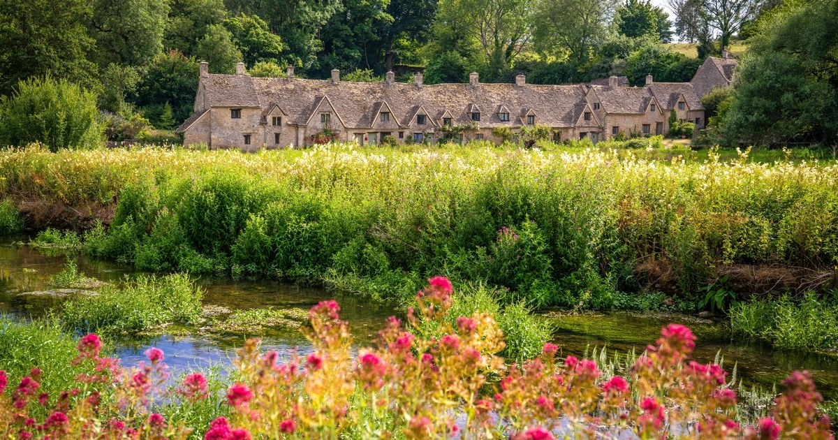 „Wir leben in einem britischen Dorf, das zum schönsten der Welt gekürt wurde, und es gibt ein großes Problem.“