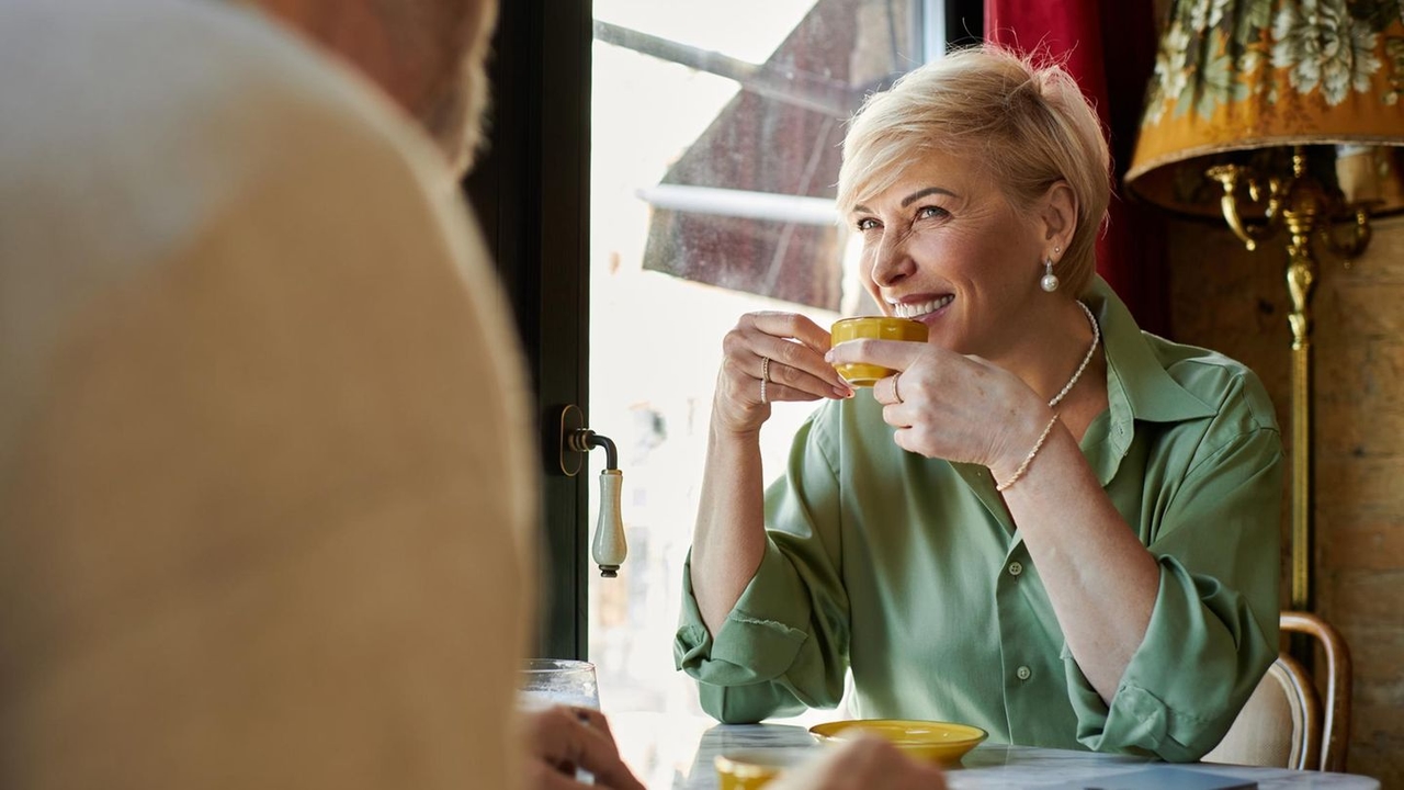 Liebe: 5 gute Gründe, warum viele Männer ältere Frauen besonders attraktiv finden