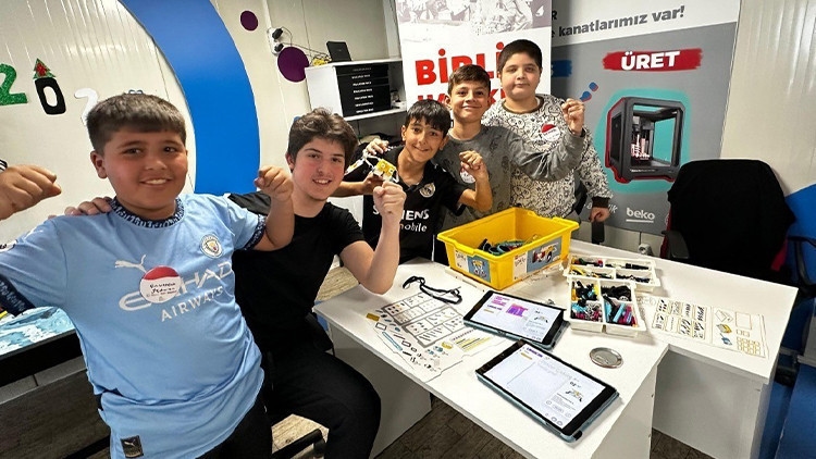 Invitation from Houston to students in the earthquake zone