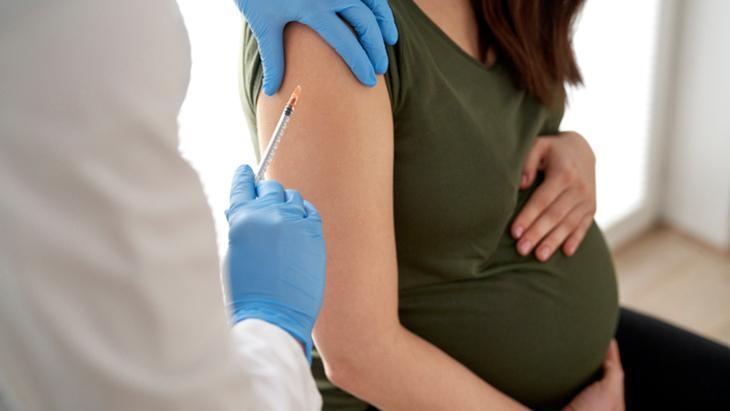 Is the flu vaccine safe for pregnant women? A clear explanation from an expert