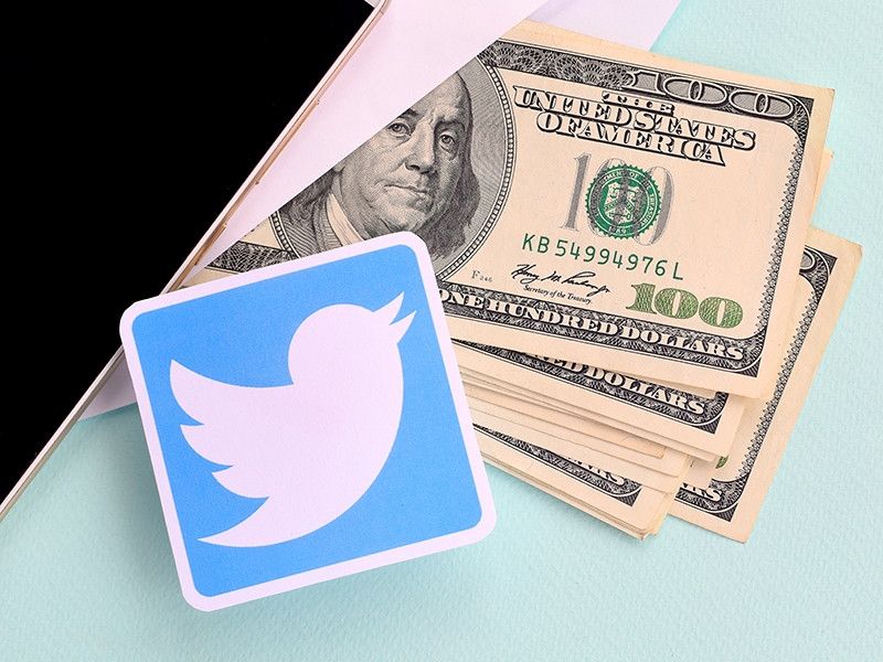 Twitter ücretli abonelik denemelerine başladı.