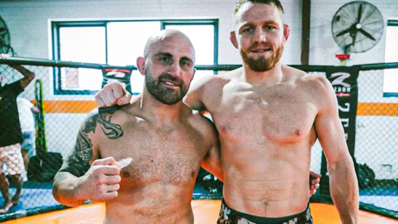 Volkanovski entrena junto a Della Madalena antes de la pelea contra Makhachev: "Es un luchador inspirador"