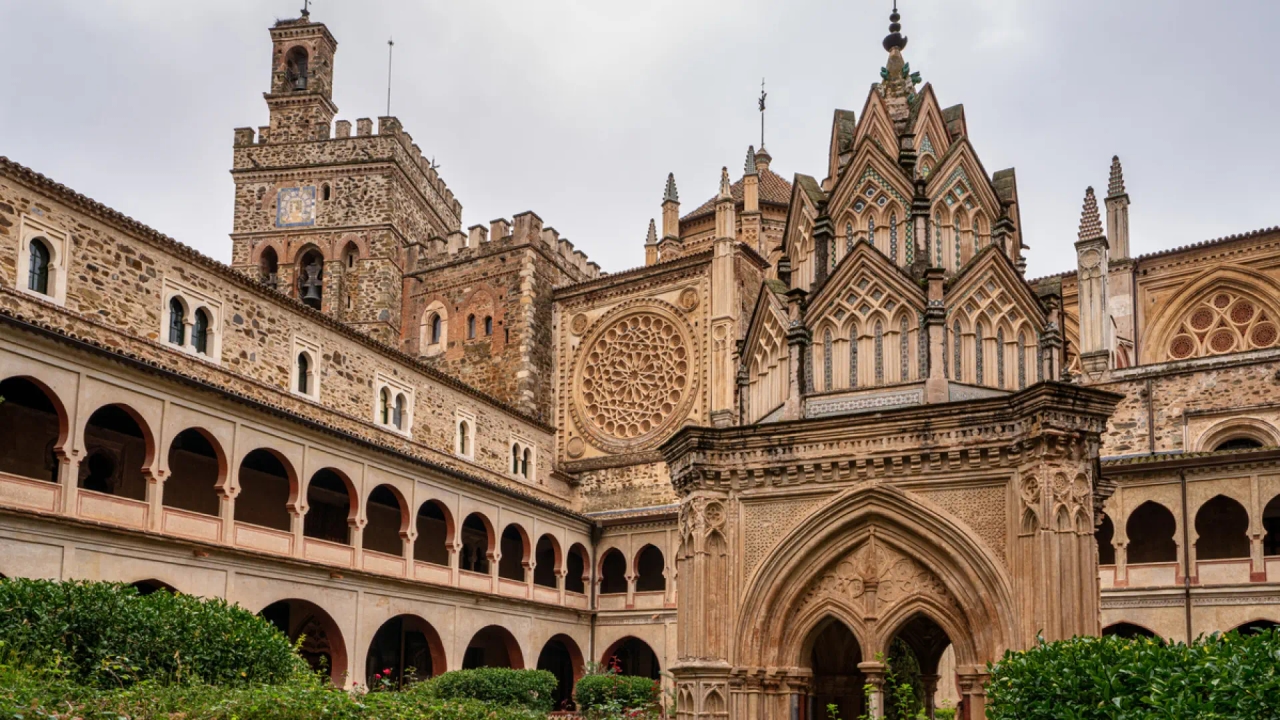 Monasteri che vale la pena visitare (con il rischio di volerci restare)