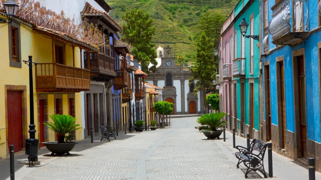 El pueblo canario que ha visitado la princesa Leonor en su viaje de fin de curso: un centro de peregrinación con arquitectura tradicional