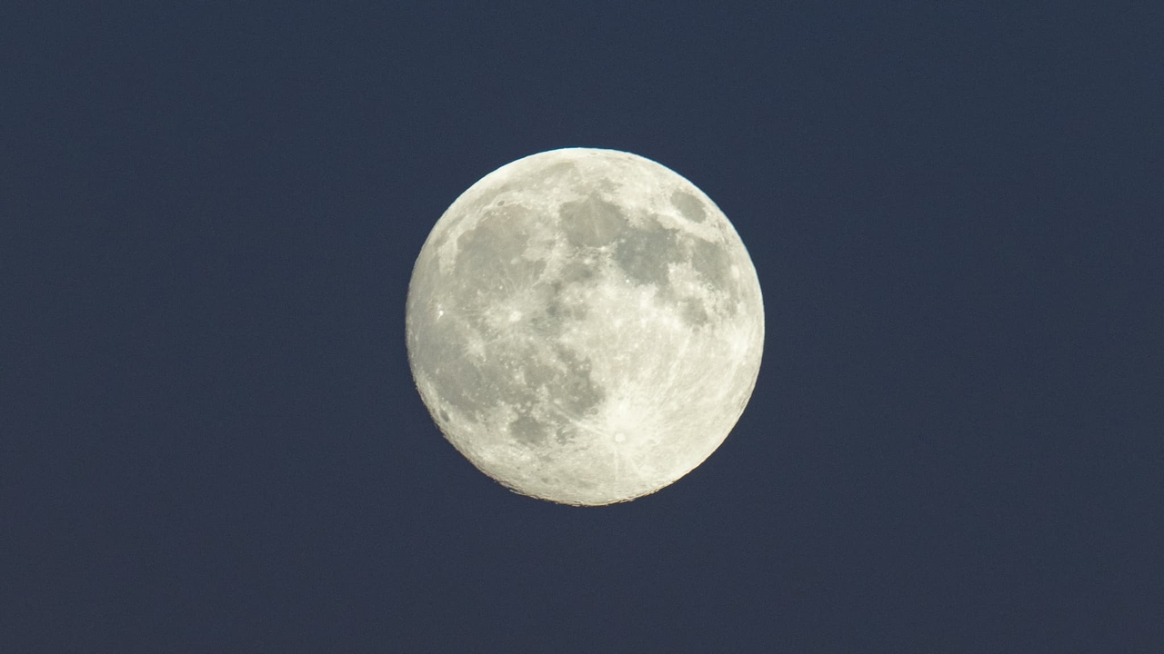 Бобровое суперлуние: в какое время суток наблюдать это явление во Франции?