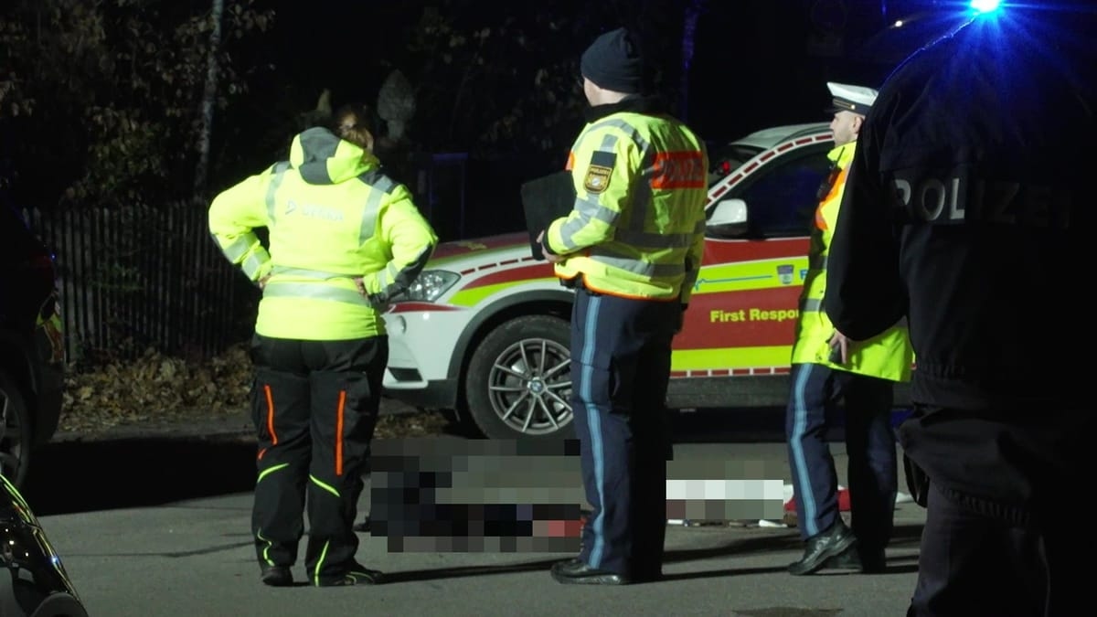 Unterhaching: 33-Jähriger vor Polizeiwache von Auto angefahren