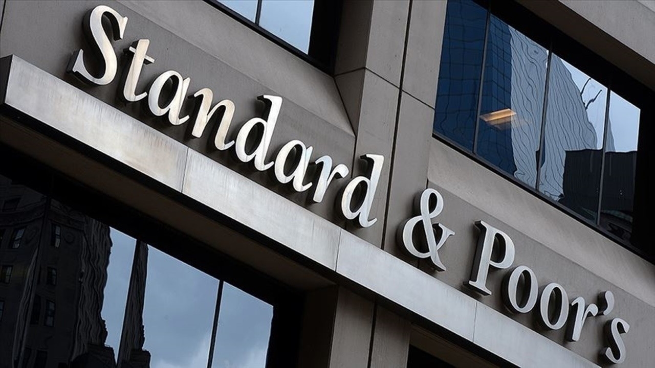 Standard & Poor's, ABD'nin kredi notunu teyit etti