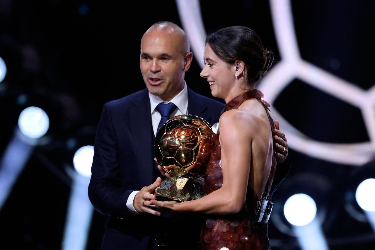 Pallone d'Oro 2025: Aitana Bonmati, nuovamente incoronata, realizza la prima tripletta femminile