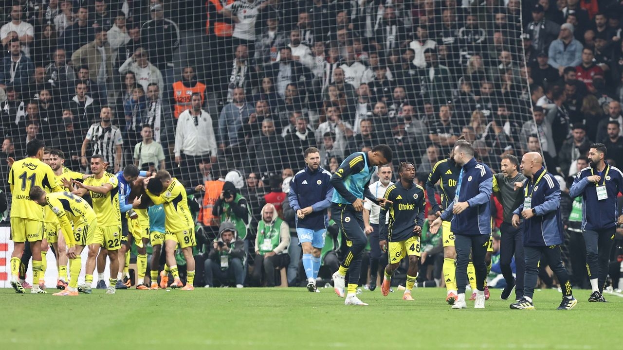 Neun der zehn Neuzugänge von Fenerbahçe kamen im Derby zum Einsatz.