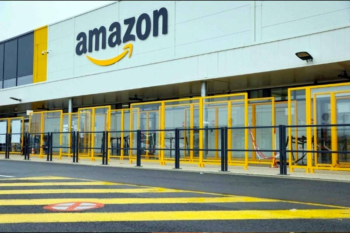 Amazon cortará 30.000 empregos corporativos em suas maiores demissões desde 2022