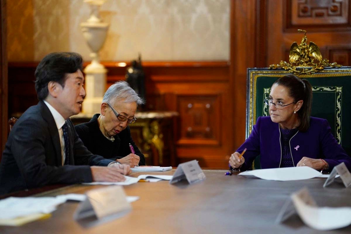 Claudia Sheinbaum se reúne con CEO de Mazda y analiza inversiones en México