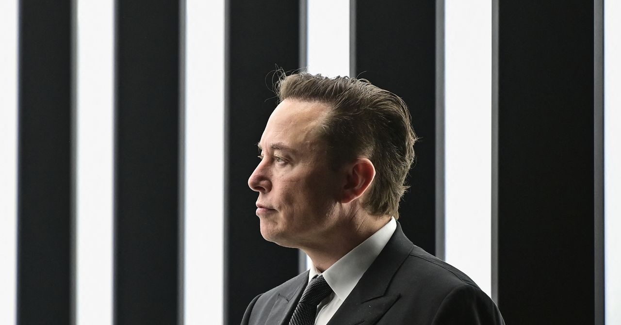 Elon Musk quer "forte influência" sobre o "exército de robôs" que está construindo