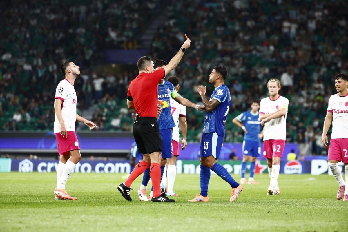 Emerson Palmieri entschuldigt sich nach seiner roten Karte mit OM gegen Sporting, sagt aber: „Er hat die erste gelbe Karte nicht verdient.“