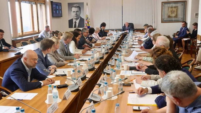 Menenjit enfeksiyonu: Devlet Duması aşılamanın önlenmesi konusunda sistematik bir inceleme yapılmasını talep etti.