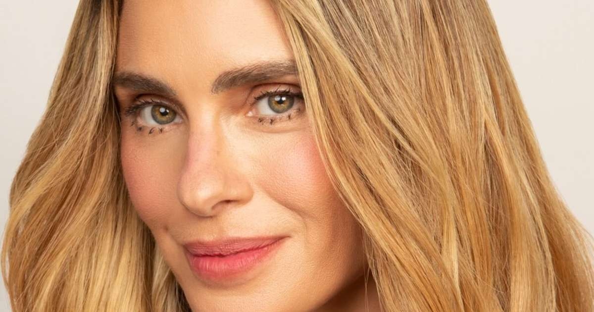 Брюнетка! Интернет удивлён радикальной трансформацией Каролины Дикманн: «Вау...»