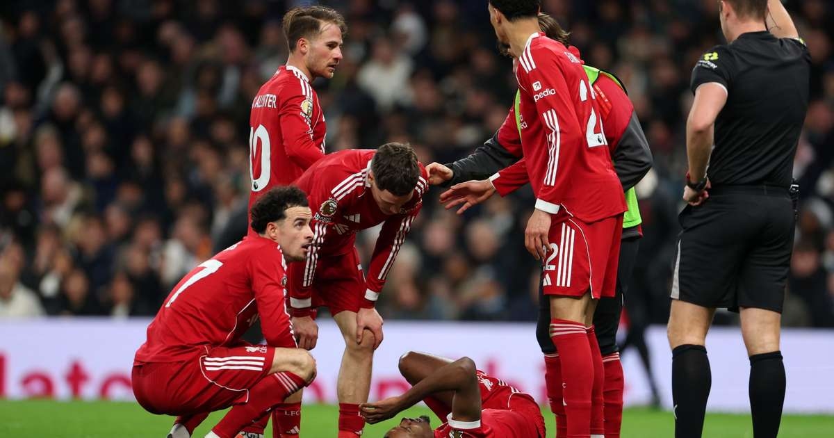 Liverpool confirma grave lesão de sua maior contratação da história