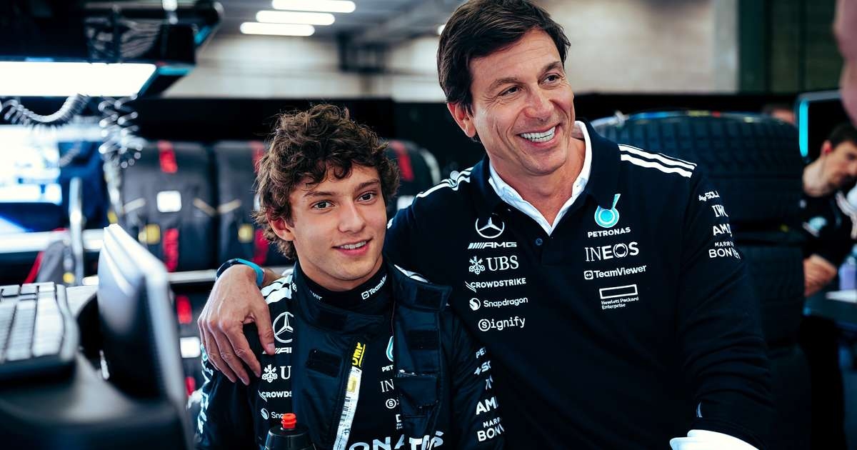 F1 2026: Wolff pede cautela com Antonelli e foca no longo prazo