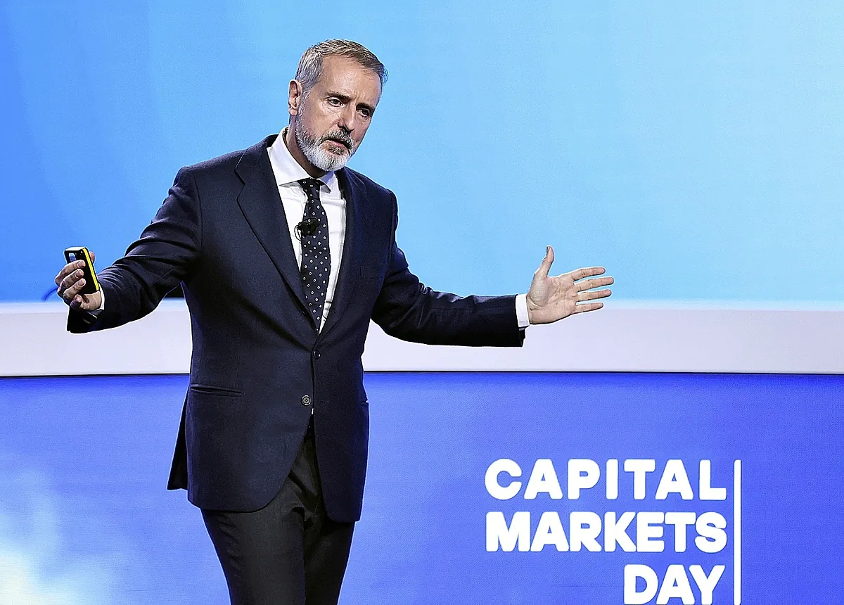 Generowanie gotówki obciąża plany spółki Telefónica dotyczące wejścia na giełdę i uzależnia przyszłość dywidendy od wynagrodzeń pracowników.