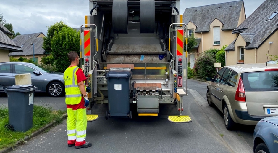 Waste collection fees are rising, but are they breaking the ceiling? There's still a gap to the maximum rates.