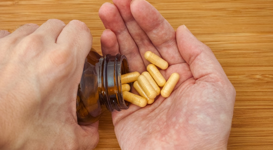 Quando manca, il cuore smette di funzionare. Bevi sempre un sorso mentre mangi.