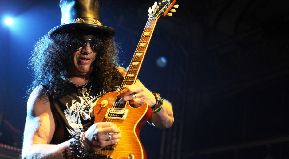 Бывший менеджер Guns N' Roses подал в суд на группу из-за его книги