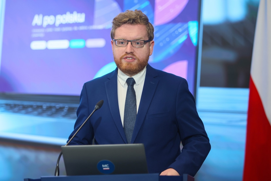 Koniec urzędniczego bełkotu? 11 nowych polskich modeli AI dla każdego