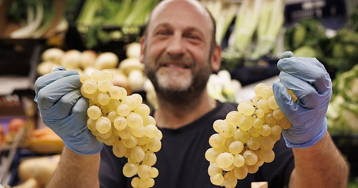 El consumo de uvas favorece la protección de la piel frente a los rayos de sol