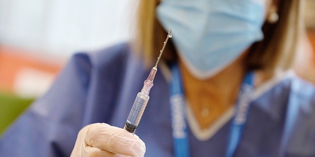 Badanie potwierdza, że szczepionka firmy Pfizer jest bezpieczniejsza dla serca niż szczepionka przeciwko COVID-19.