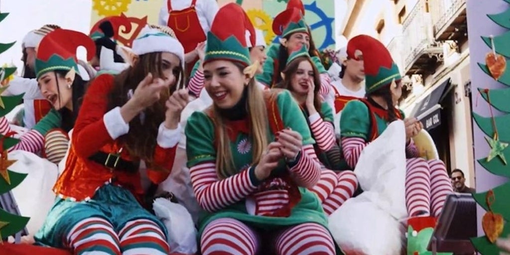 El pueblo a una hora de Córdoba decorado de Navidad y con elfos por las calles: ideal para una escapada