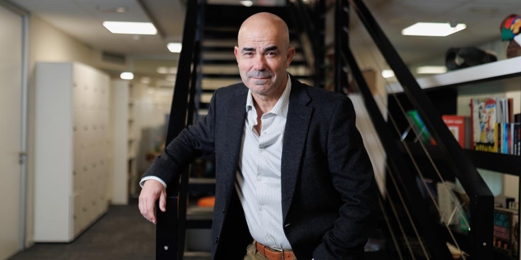 Eduardo Sacheri: "Falkland Adaları'ndan hiç kimse yara almadan çıkamaz: trajedi bu genç adamların üzerinde sonsuza dek iz bıraktı."