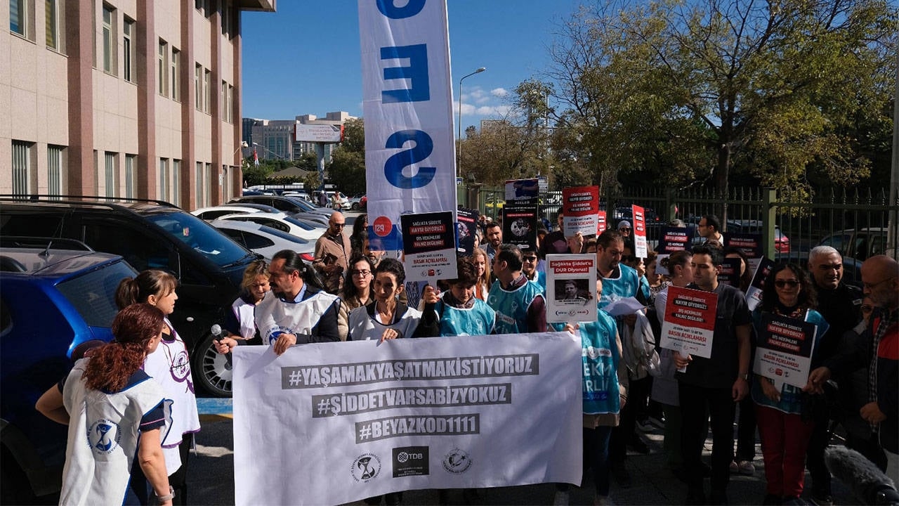 Sağlıkta şiddet protestosu: "Yasa derhal uygulansın"